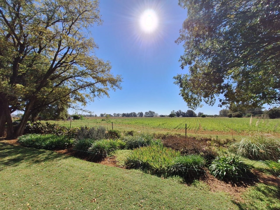 Commercial Property for Sale in Bainsvlei Free State